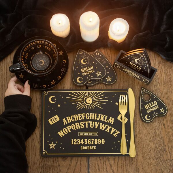 SET DI TOVAGLIETTA E SOTTOBICCHIERE CON TAVOLA OUIJA - immagine 5